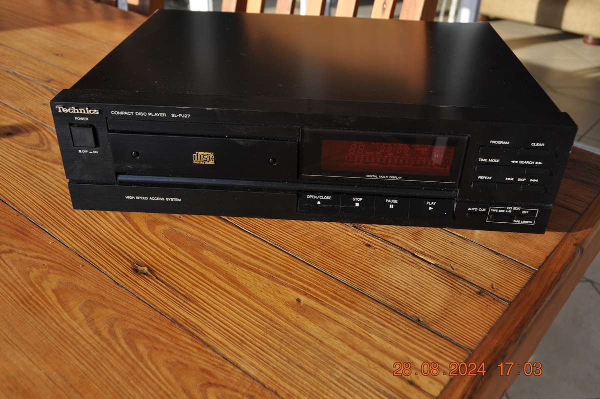 Technics CD Player SL-PJ27 (selling as is)