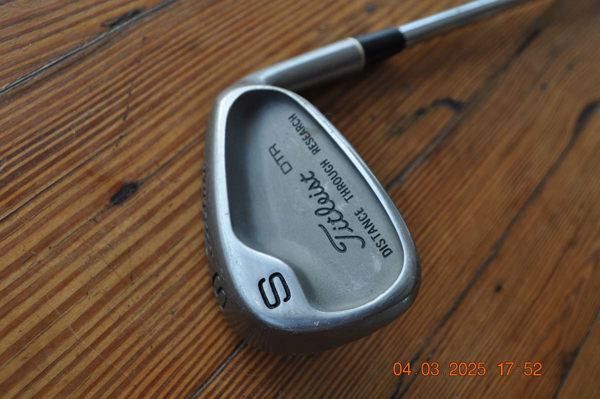 Titleist DTR Sand Wedge Golf Club