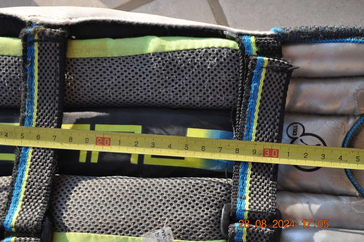 Slazenger Cricket Pads For Small Boy