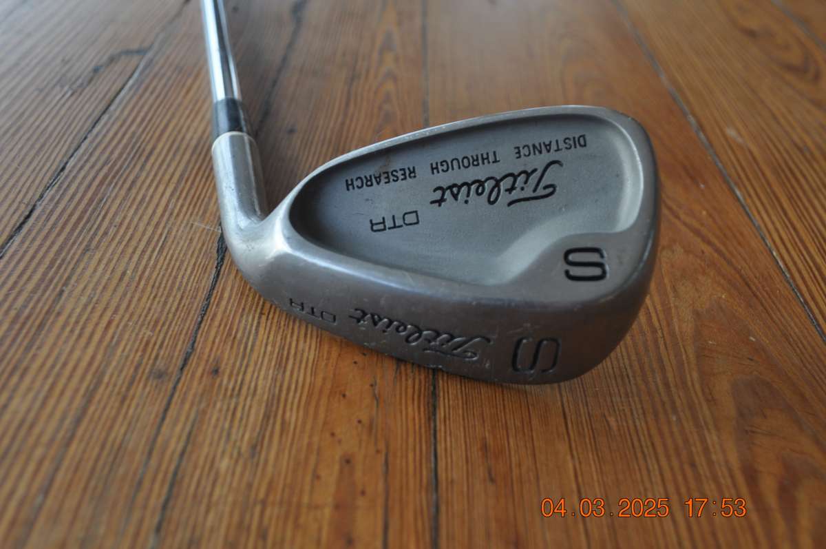Titleist DTR Sand Wedge Golf Club