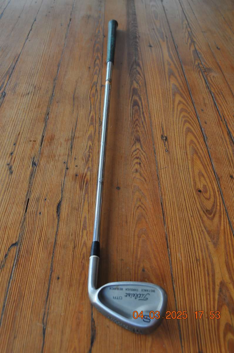 Titleist DTR Sand Wedge Golf Club