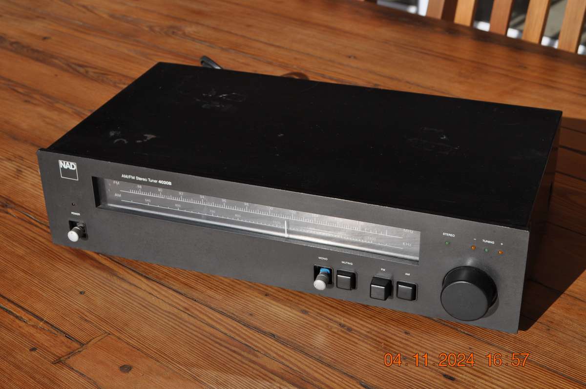 Vintage NAD tuner