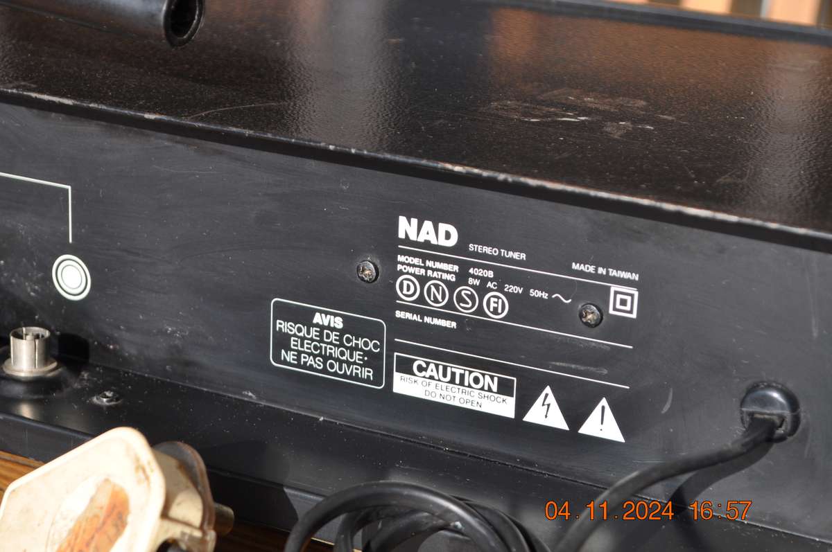 Vintage NAD tuner