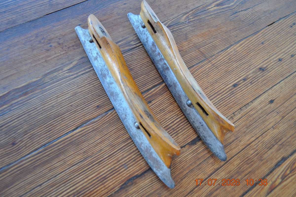 Vintage Batavier IJLST Wooden Ice Skates