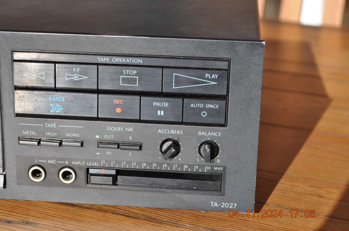 Vintage 1980s Onkyo TA-2027 Cassette Tape Deck