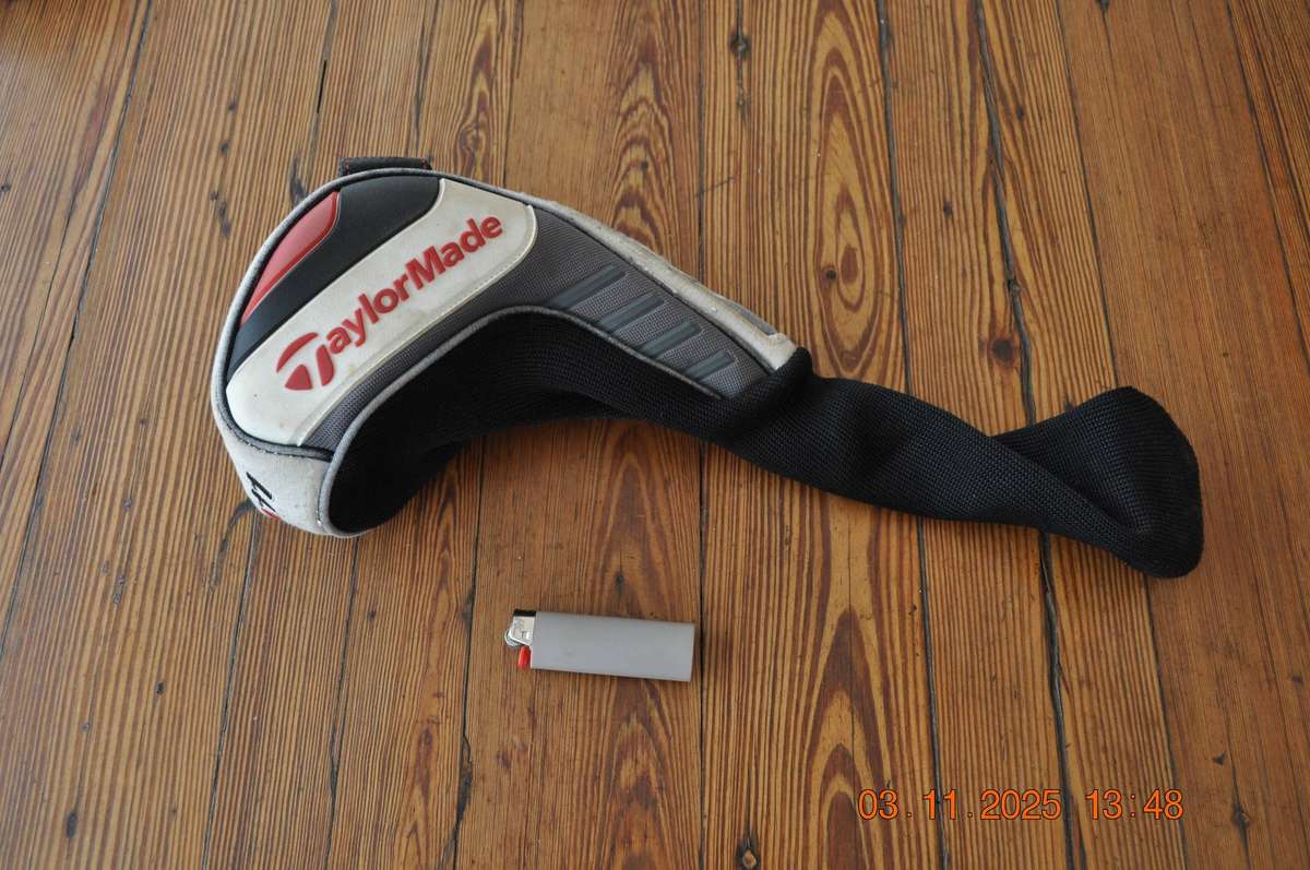Taylormade R11 Golf Club Head Cover