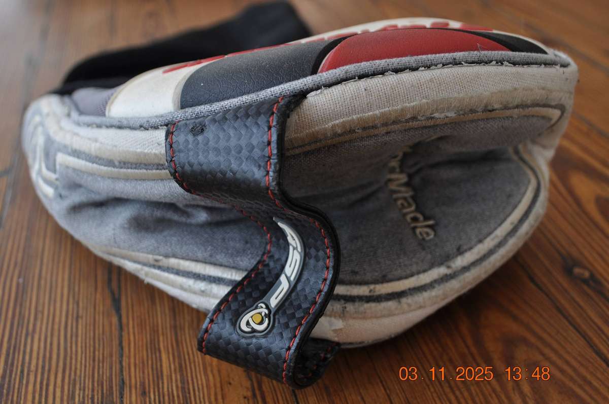 Taylormade R11 Golf Club Head Cover