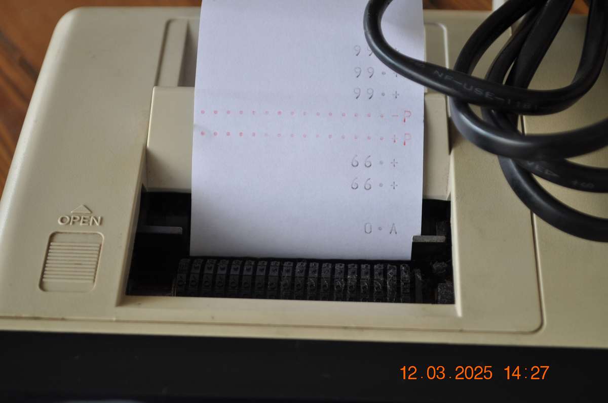 Sharp 12 Digit Desktop Adding Machine Calculator (needs ink)