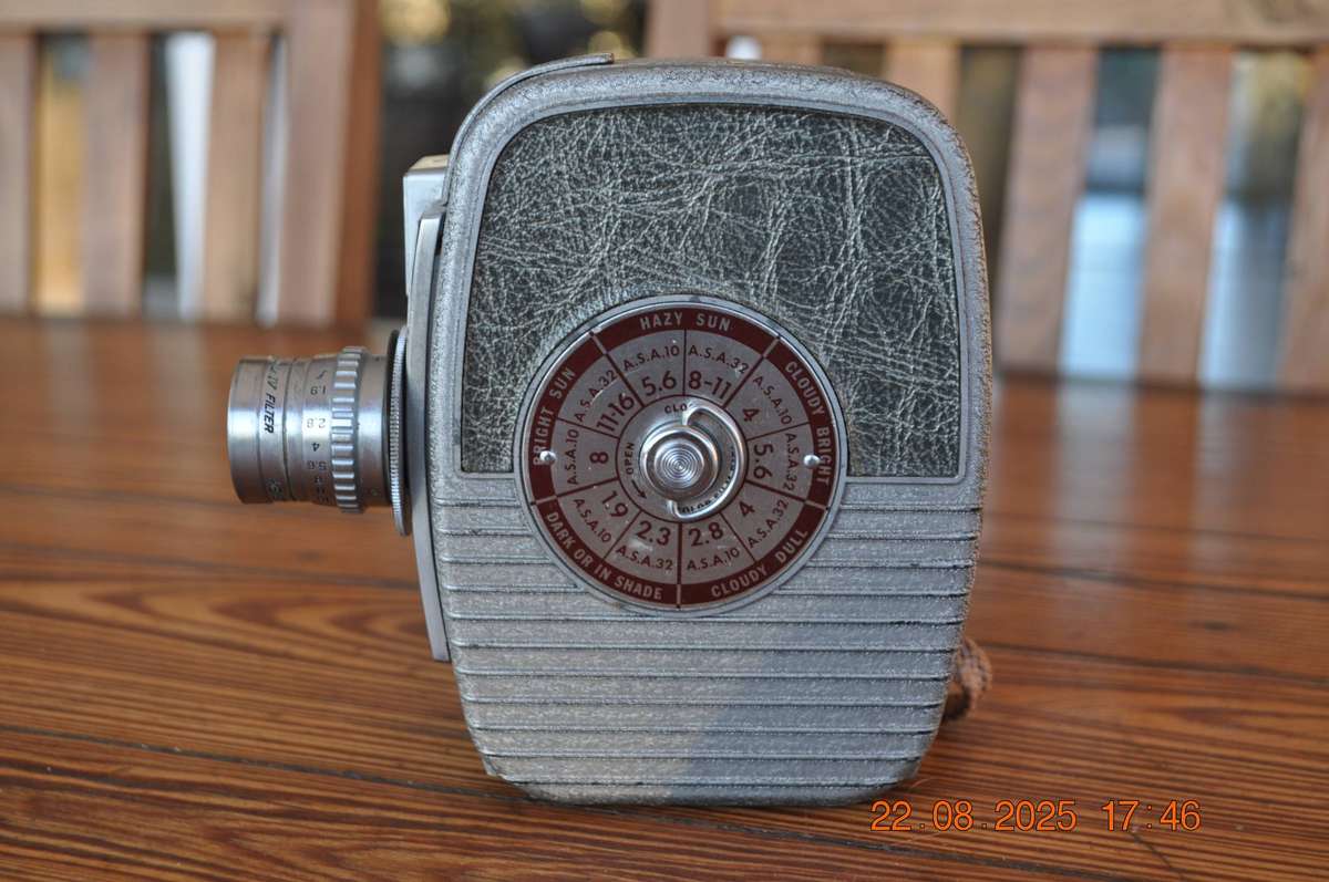 Vintage Keystone Capri K25 8mm Movie Film Camera