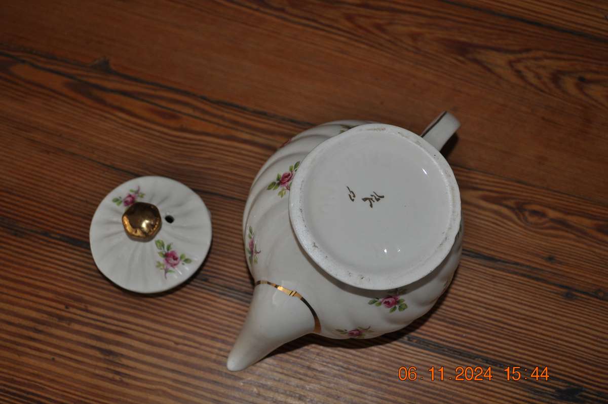 Vintage Sadler Teapot With Cup And Saucer