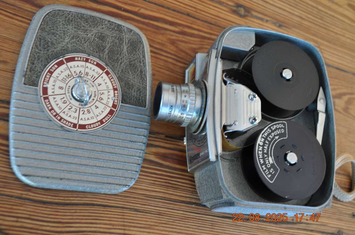 Vintage Keystone Capri K25 8mm Movie Film Camera