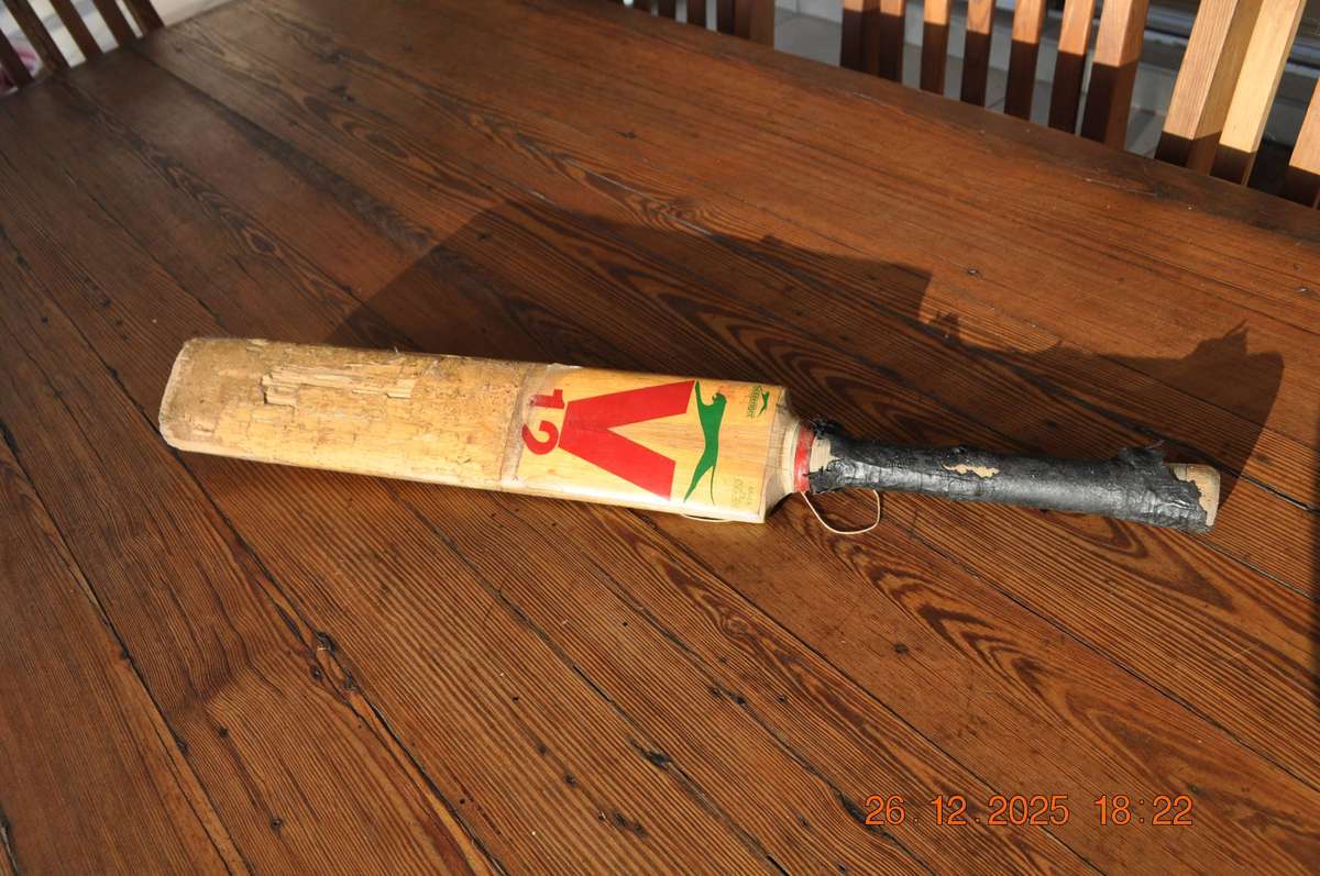 Vintage Slazenger V12 Cricket Bat Size 3