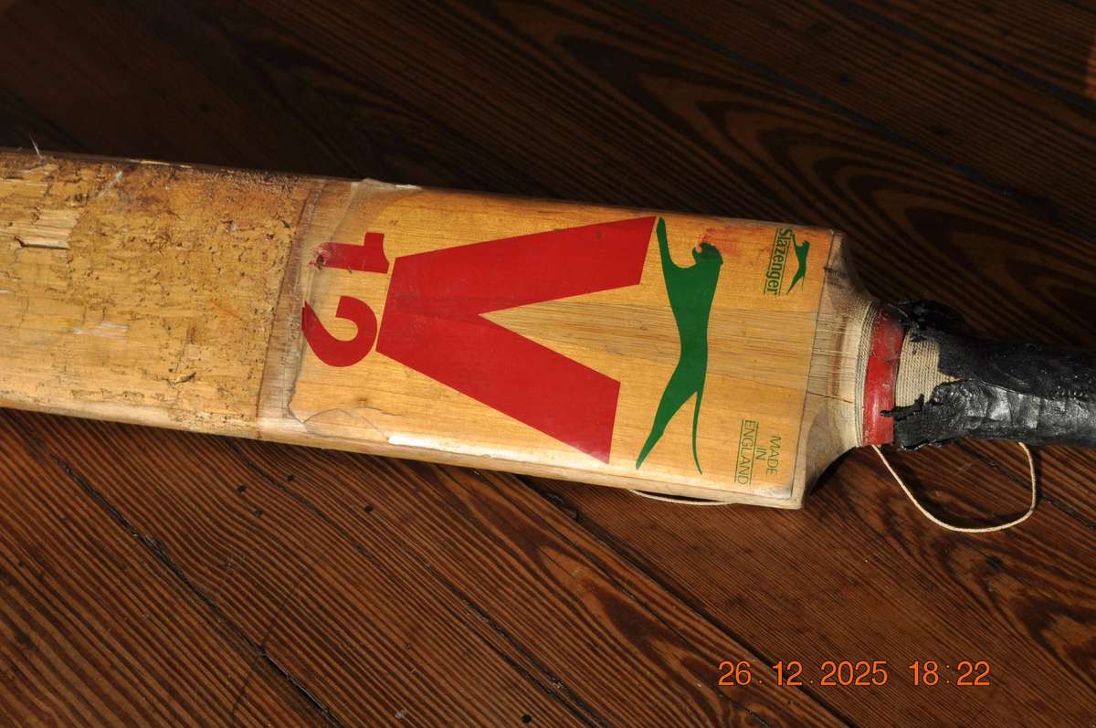 Vintage Slazenger V12 Cricket Bat Size 3