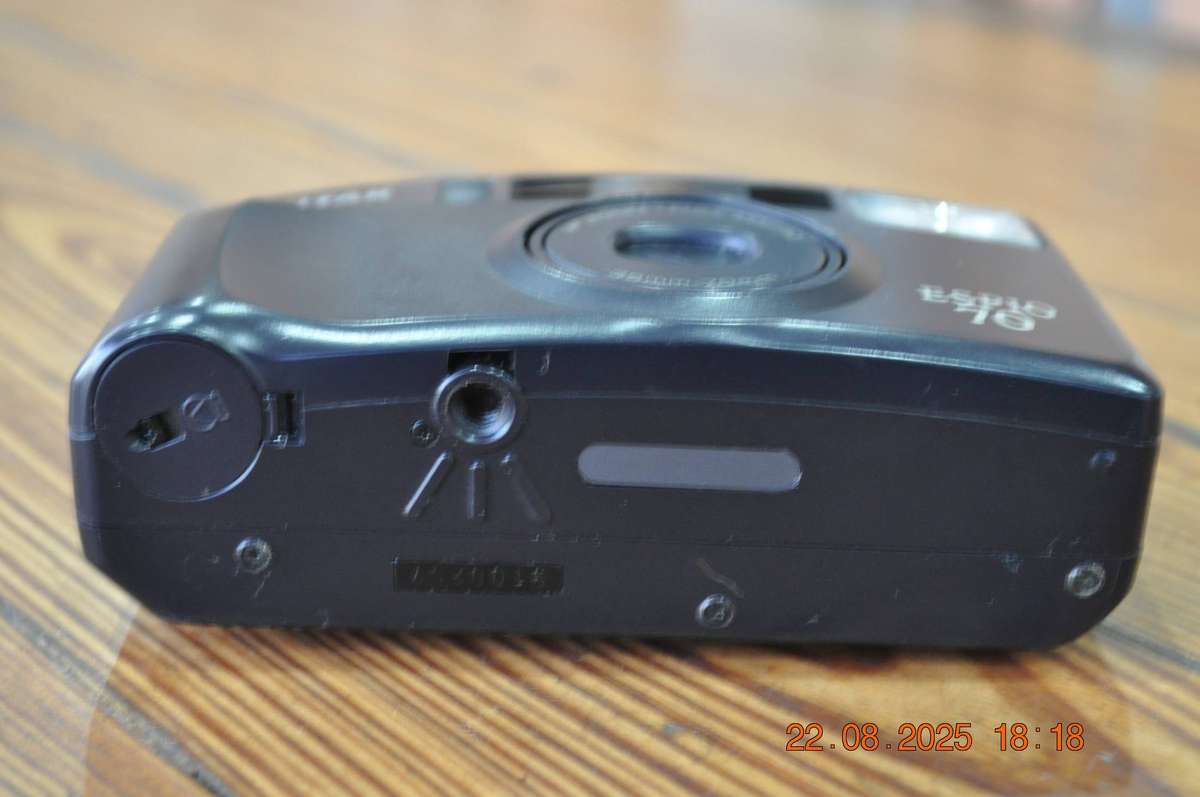 Pentax Espio 70 35mm Film Camera With Date