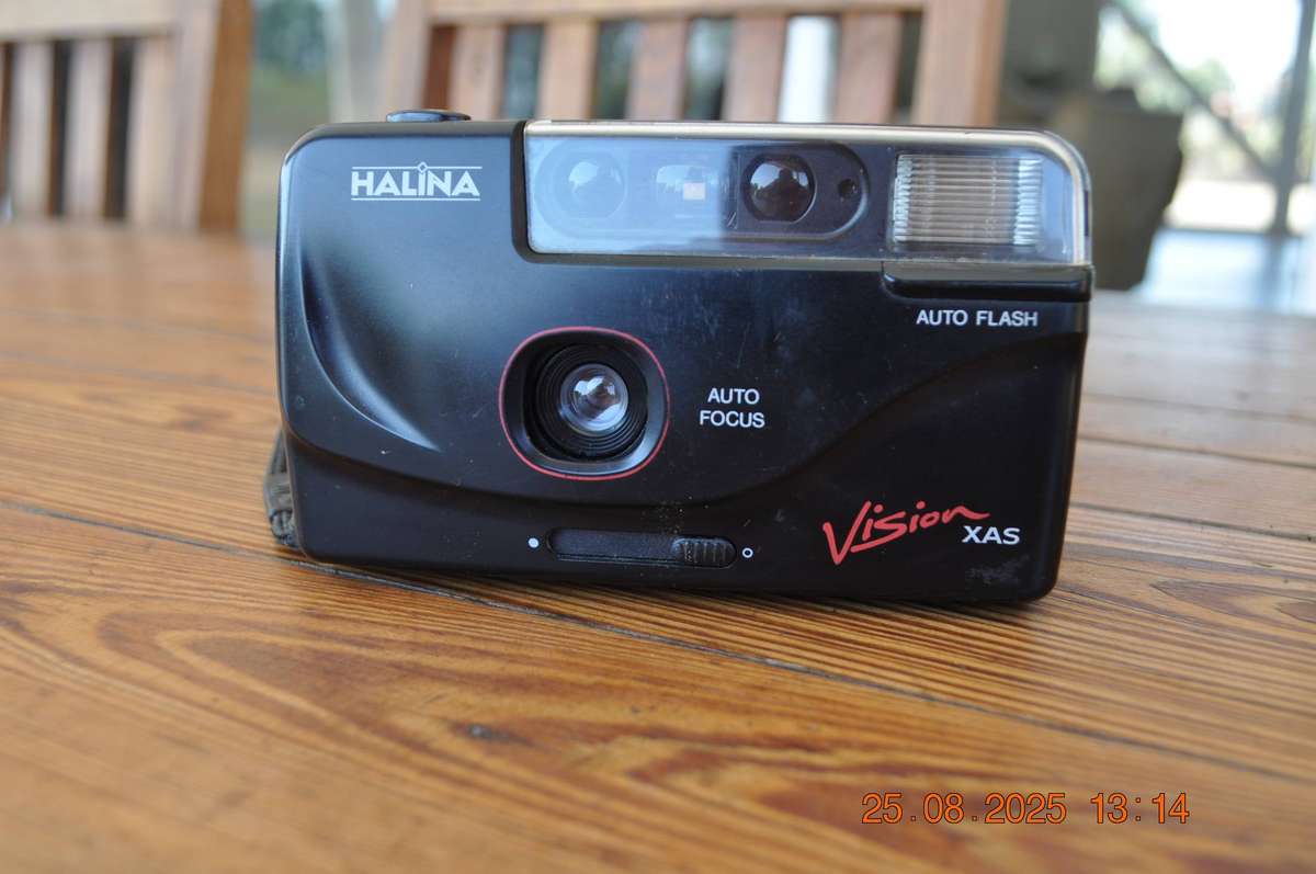 Halina 35mm Film Camera