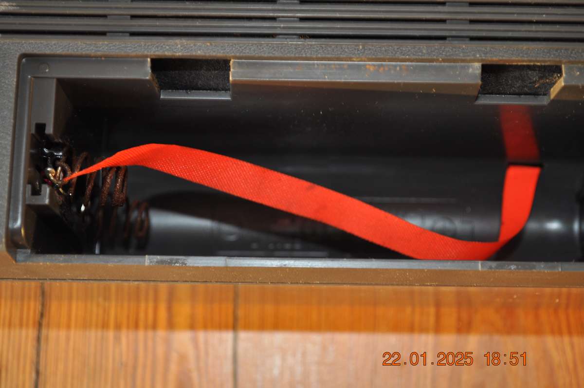 Vintage National Panasonic Radio Cassette (selling as is)