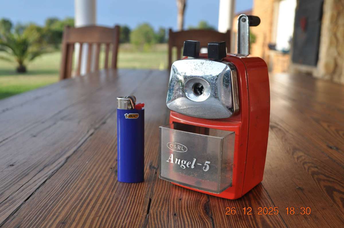 Vintage Carl Angel 5 Pencil Sharpener