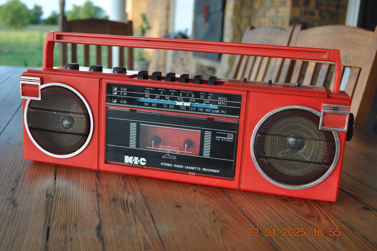 Vintage 1980s KIC Stereo Radio Cassette (parts or repair)