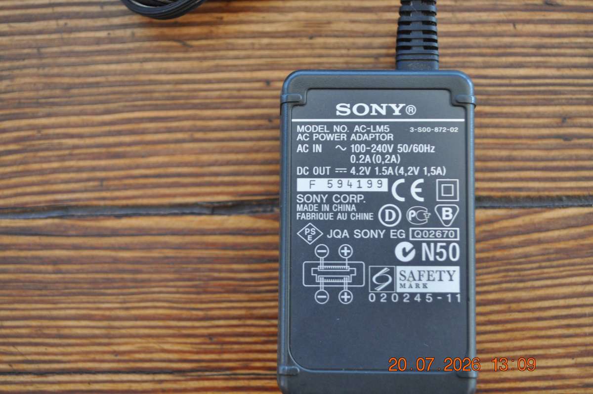 Sony Cyber-Shot AC-LM5 AC Power Adaptor