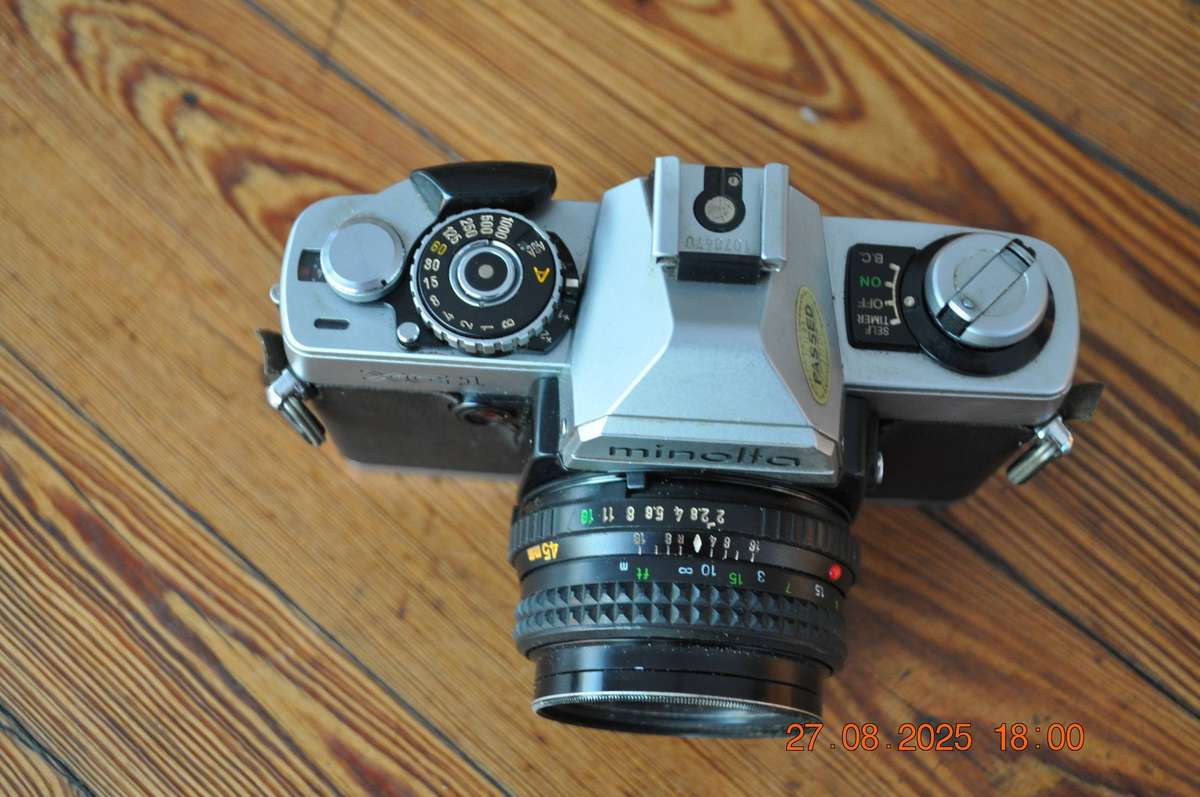 Minolta XG1 35mm Film Camera With Pancake Lens