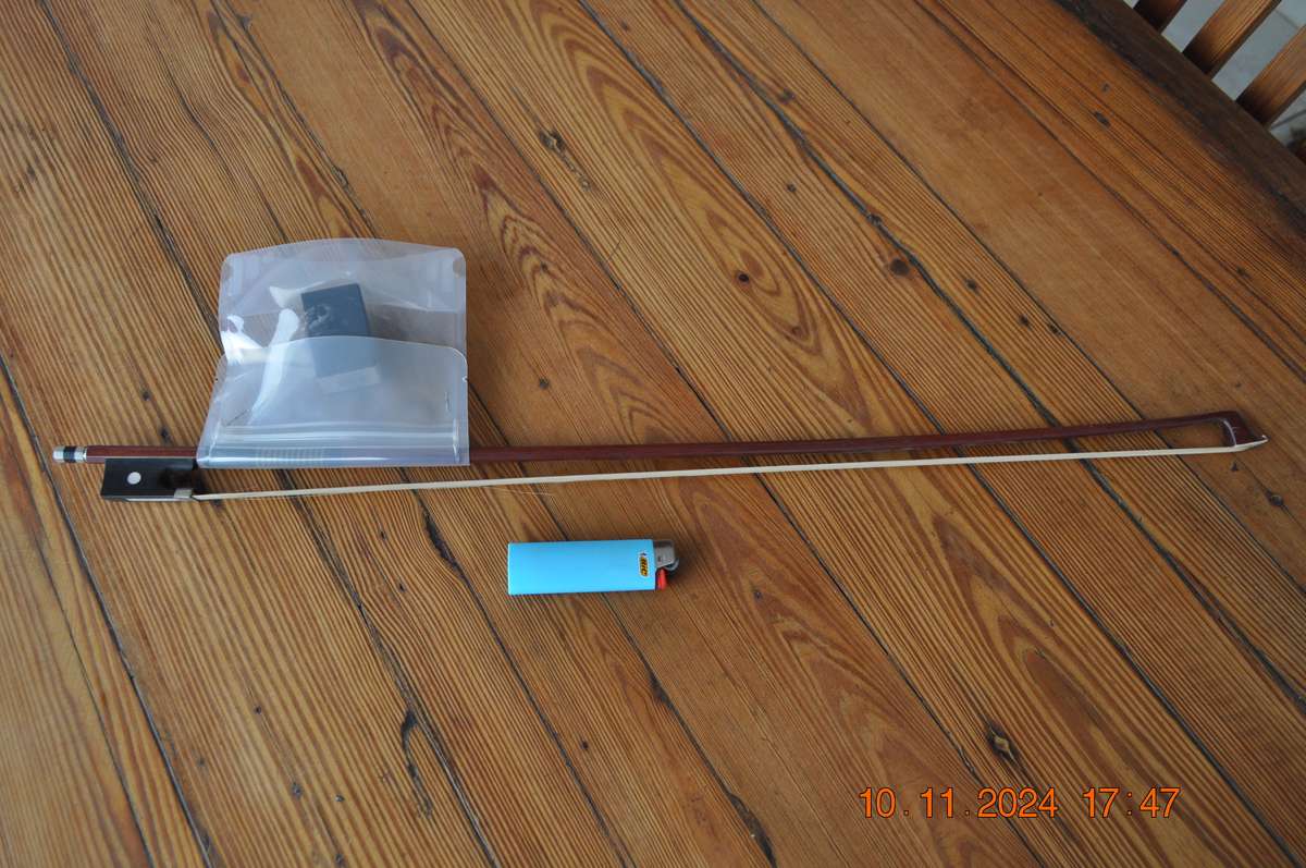 Violin Bow With Rosin