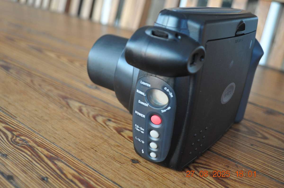 Fijifilm Instant Camera Instax 210 (as is)