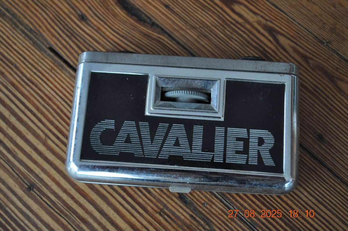 Vintage Tasco Cavalier Folding Opera Glasses Binoculars (james bond)
