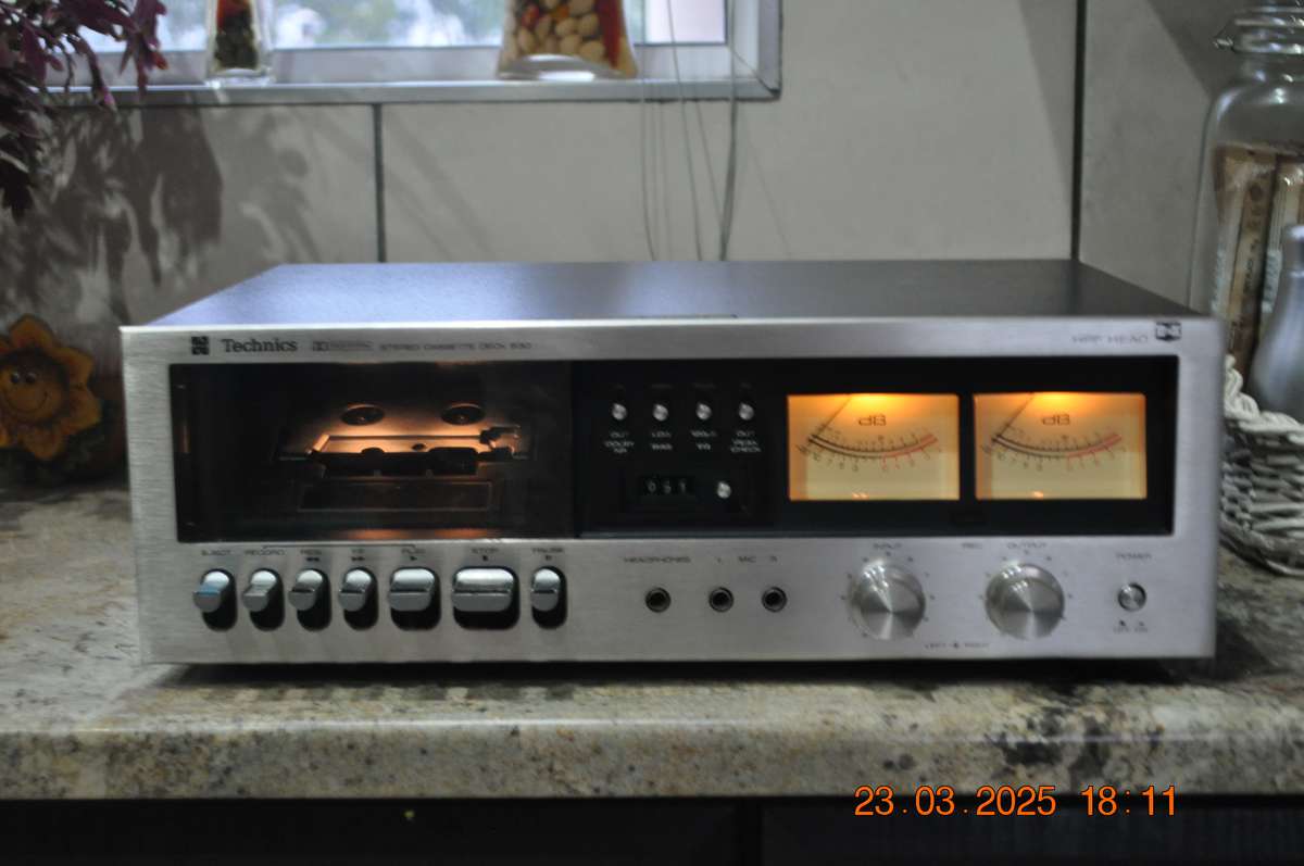 Vintage Technics Stereo Cassette Deck 630