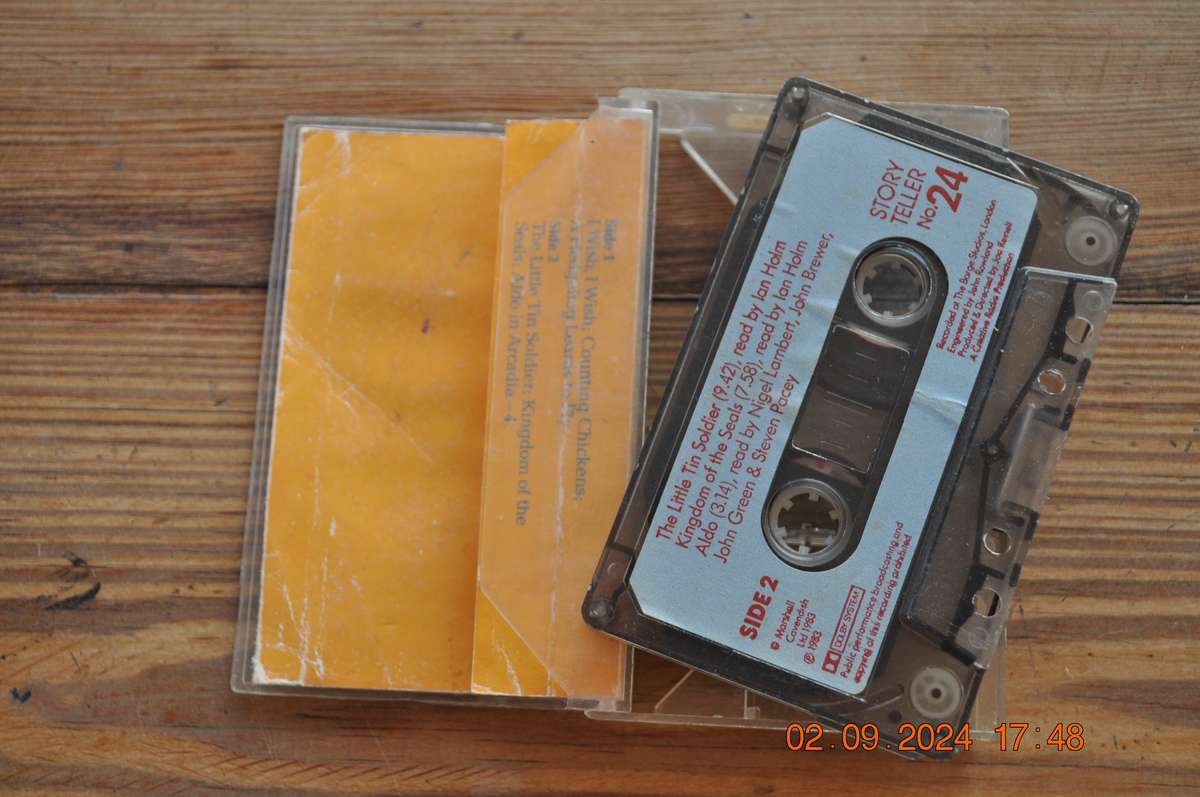 Story Teller 24 (Cassette)