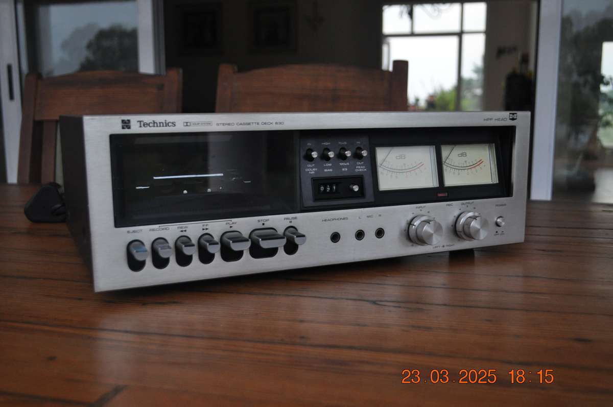 Vintage Technics Stereo Cassette Deck 630