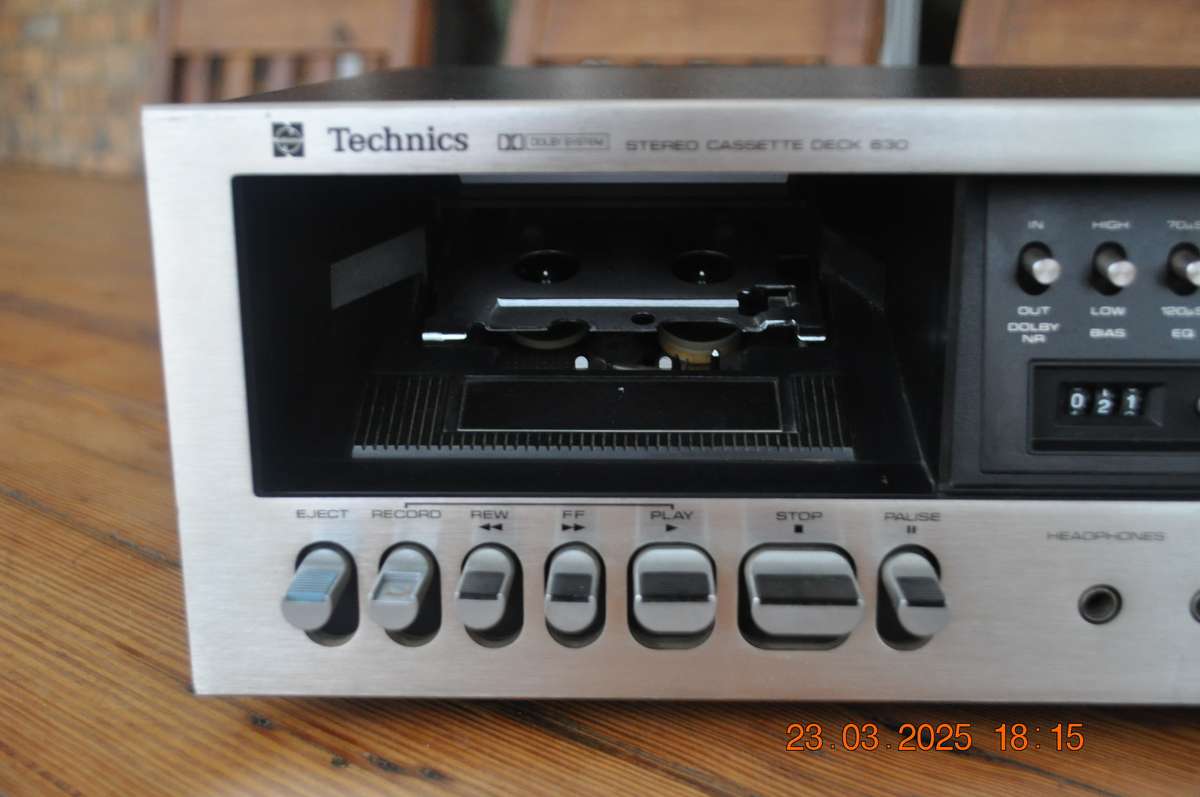 Vintage Technics Stereo Cassette Deck 630