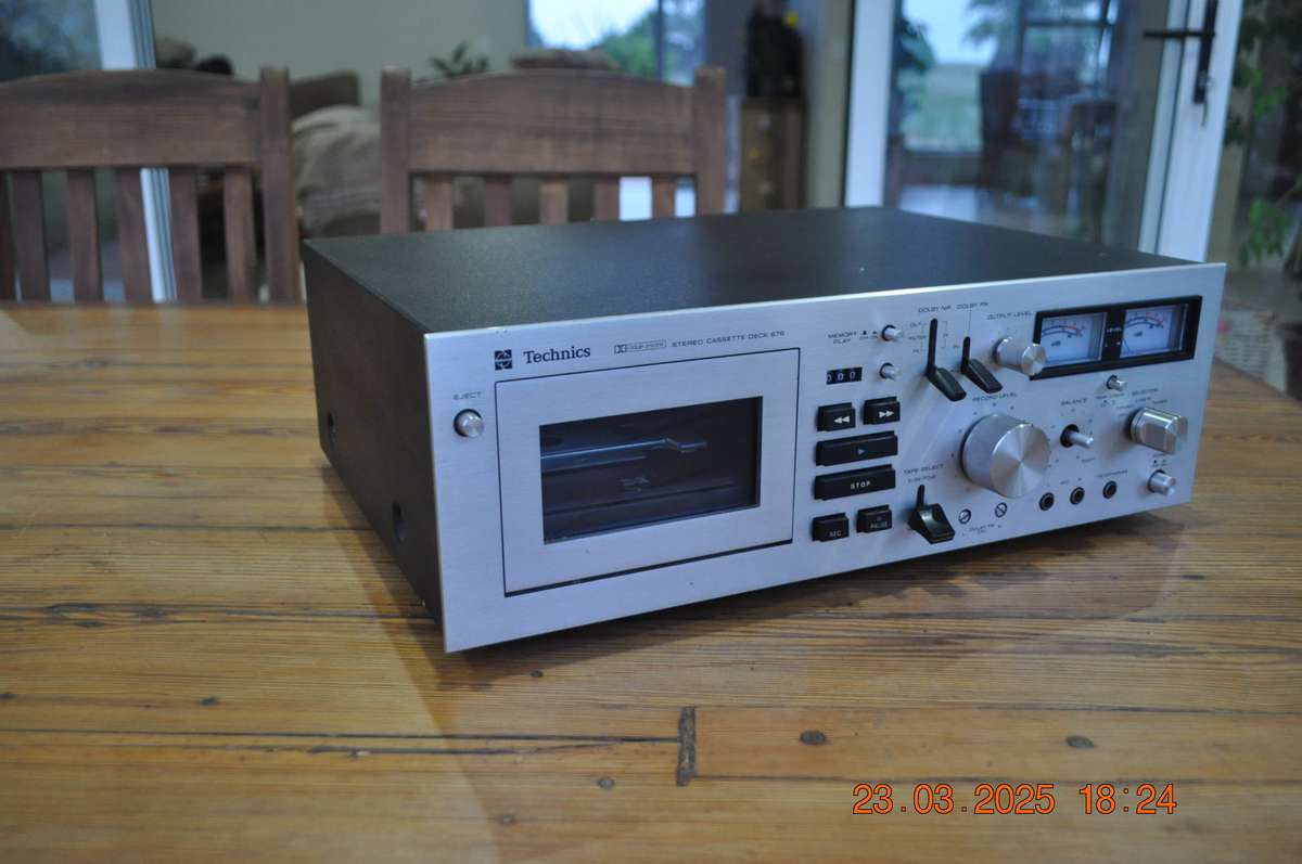 Vintage Technics Stereo Cassette Deck 676
