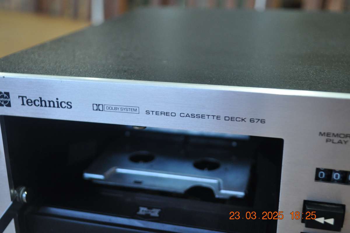 Vintage Technics Stereo Cassette Deck 676