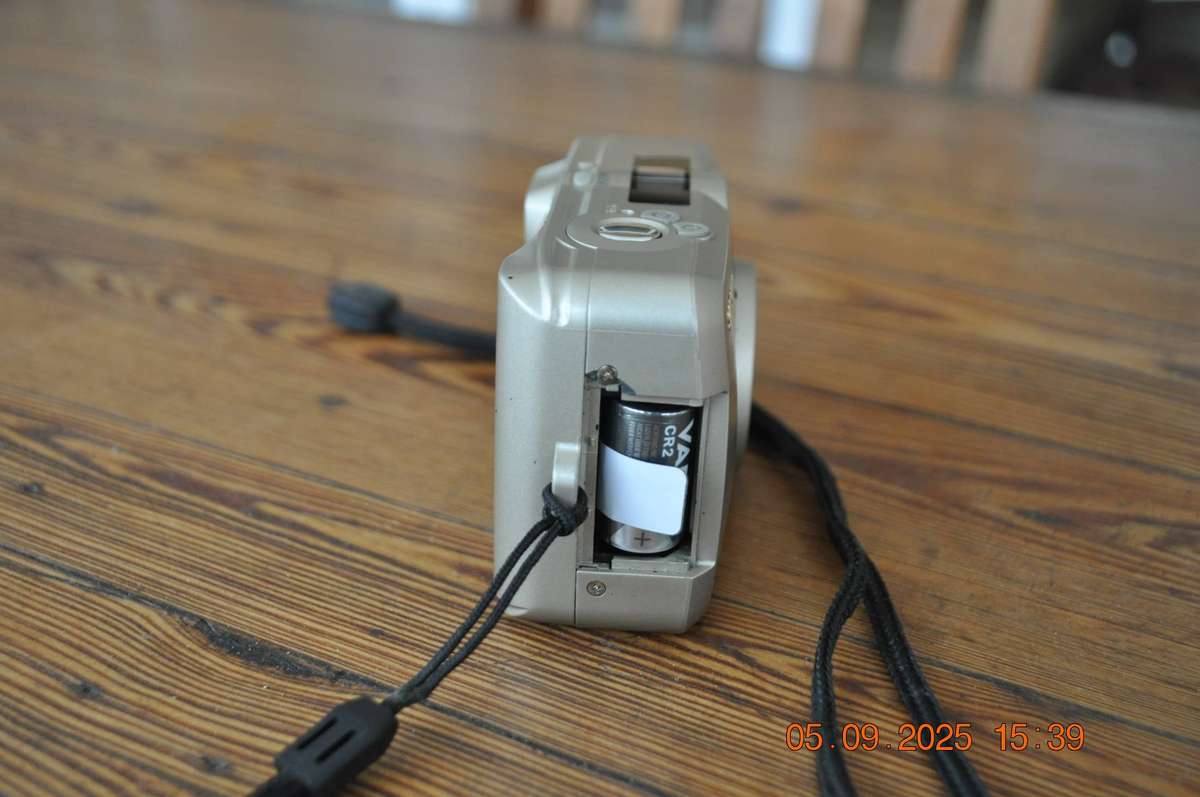 Samsung Fino80XL 35mm Film Camera With Zoom