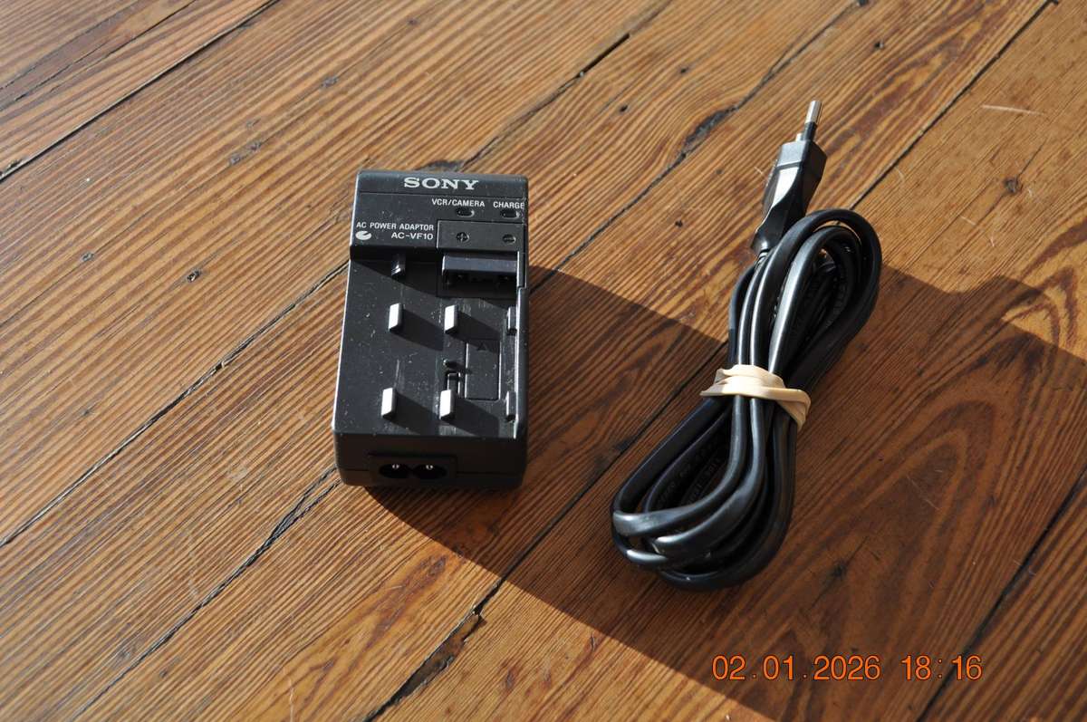 Original Sony AC-VF10 Camera Battery Charger