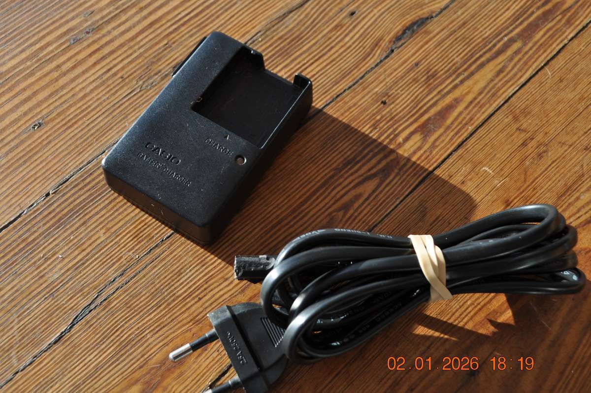 Original Fujifilm BC-50 Camera Battery Charger