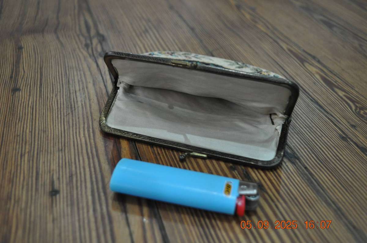 Vintage Tapestry Coin Purse