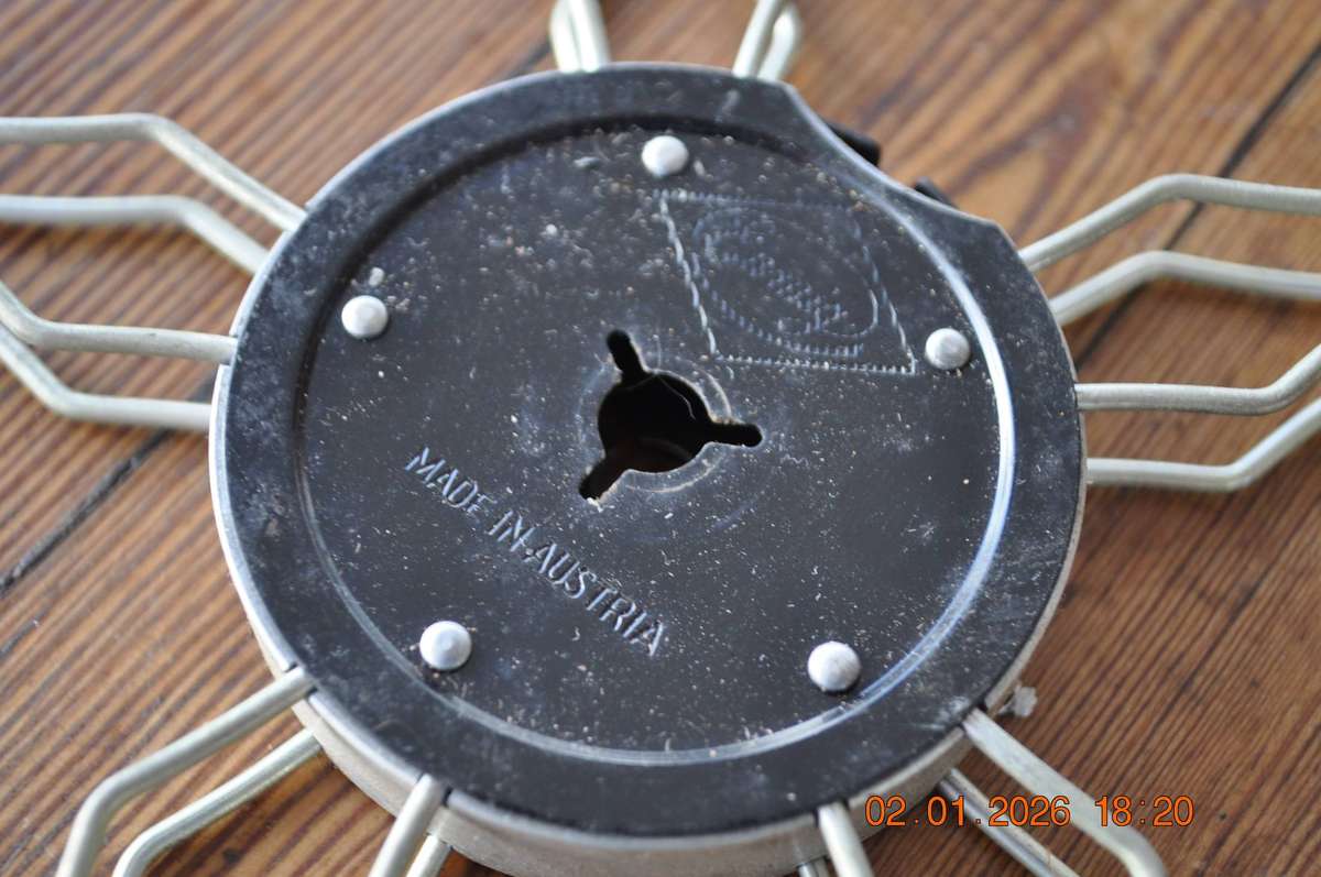 Vintage Eumig 8mm Metal Wire Film Reels