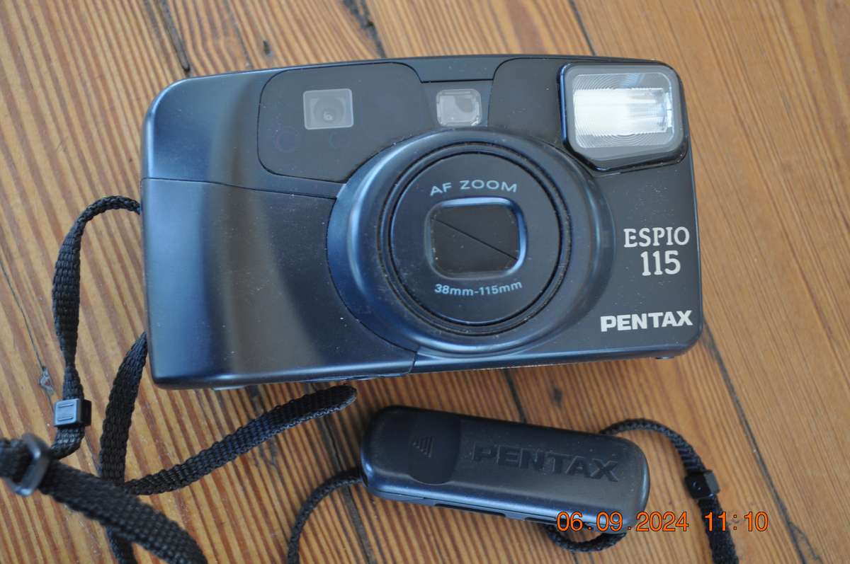 Pentax Espio 115 35mm Film Camera