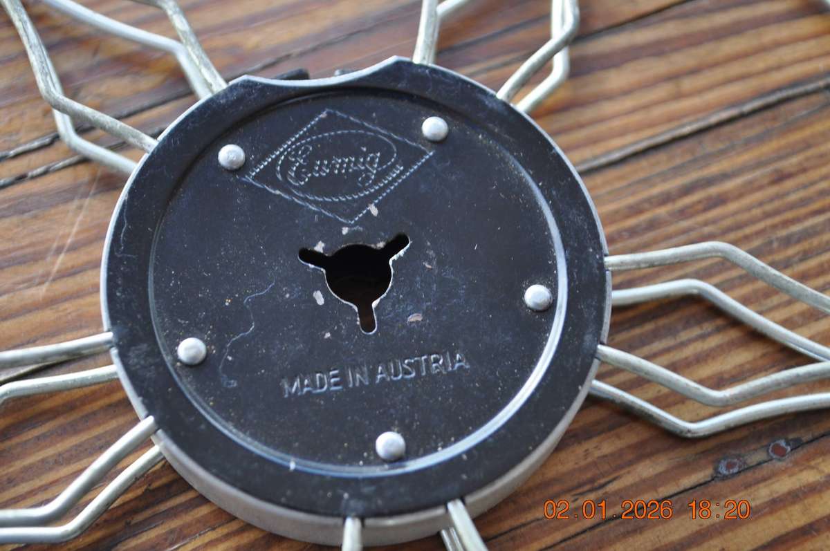 Vintage Eumig 8mm Metal Wire Film Reels