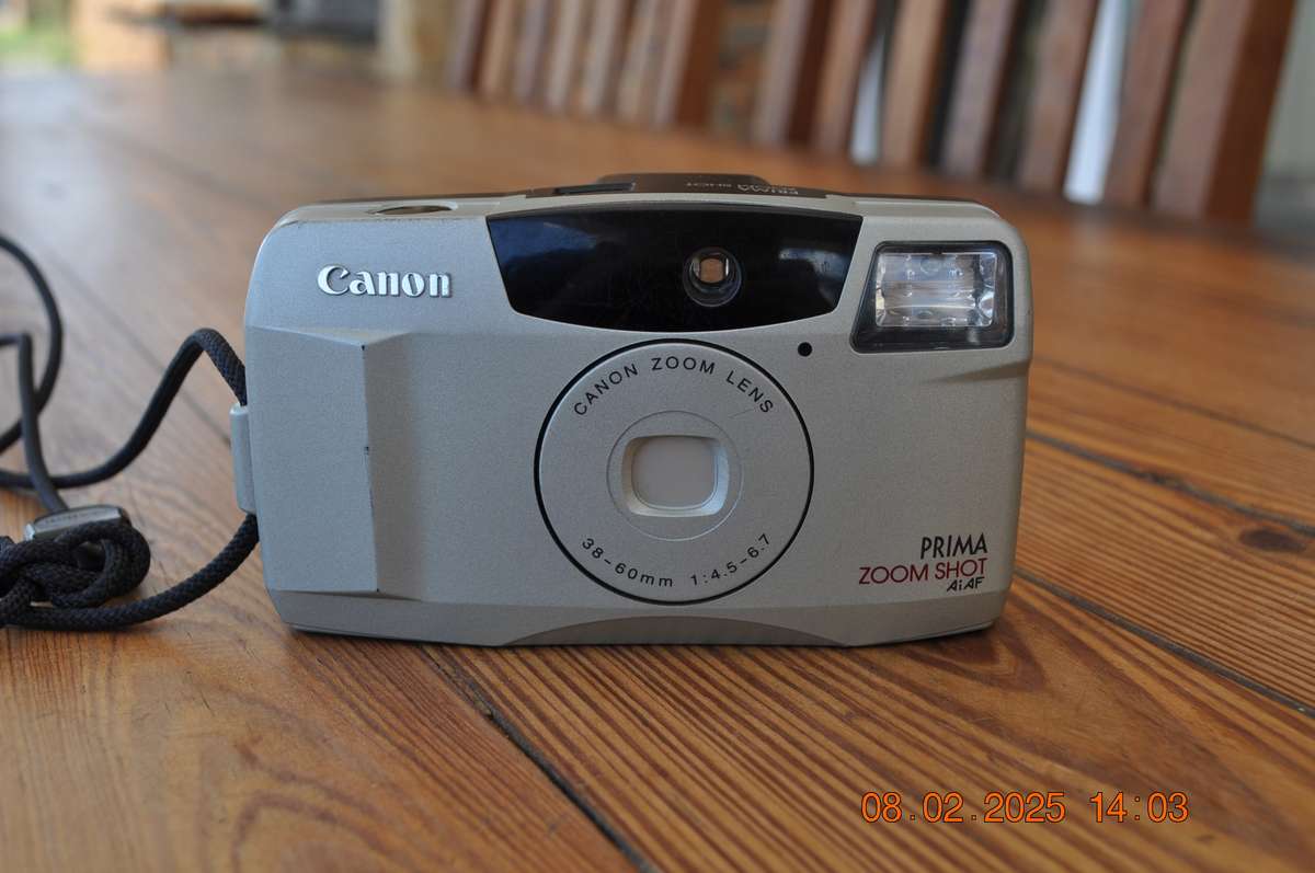 Vintage Canon Prima Zoom Shot 35mm Film Camera