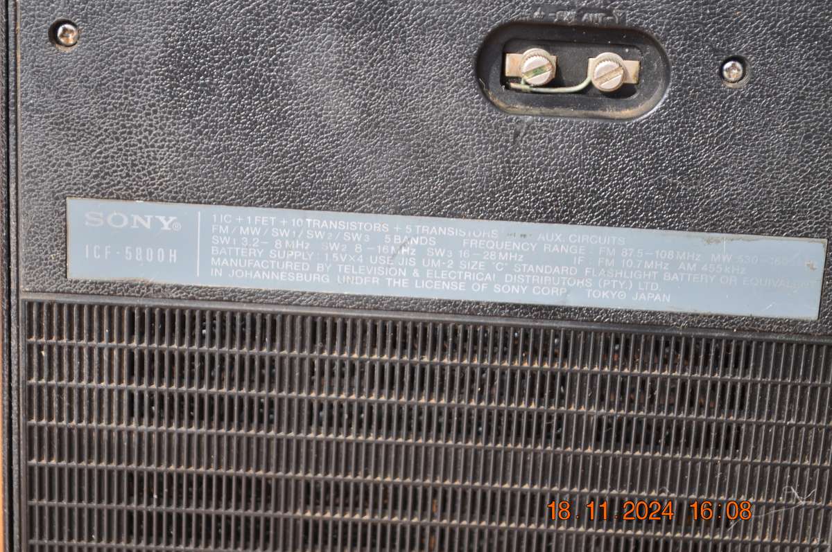 Vintage Sony ICF-5800H 5 Band Radio Sky Sensor Am Fm