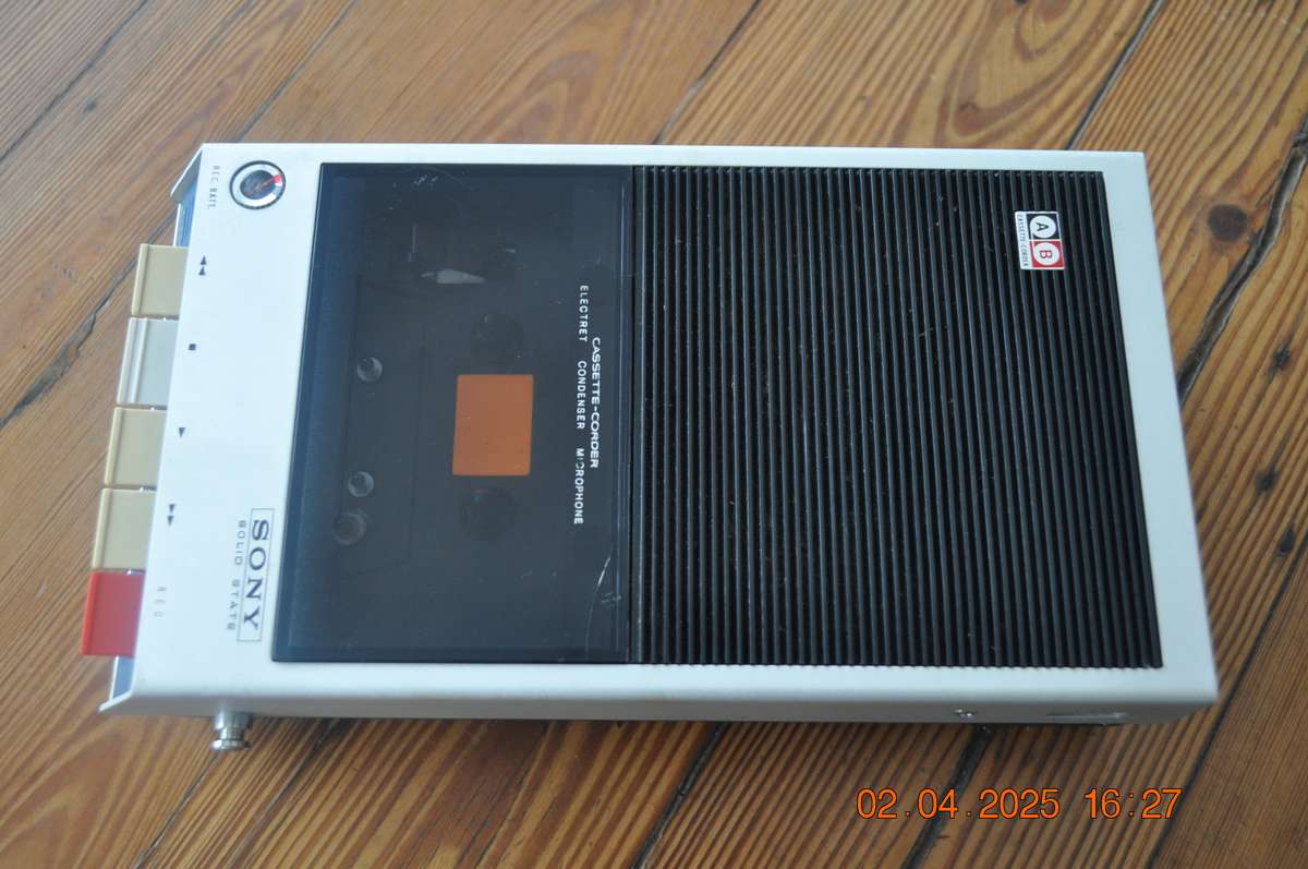 Vintage Sony Tape Cassette Player (as is)