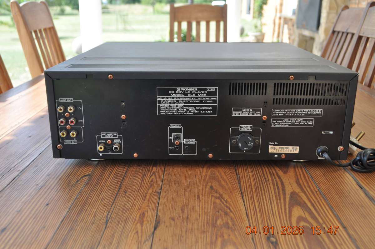 Vintage Pioneer CLD-M90 Laser Disc Player  5 Disc CD Changer (as is)