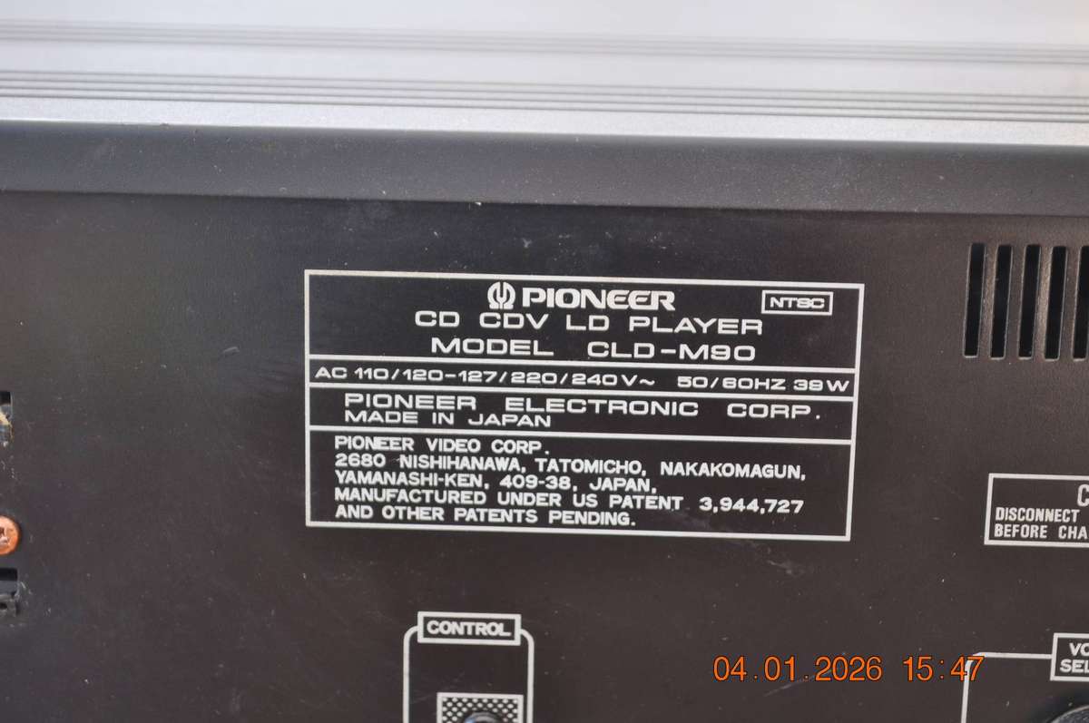 Vintage Pioneer CLD-M90 Laser Disc Player  5 Disc CD Changer (as is)