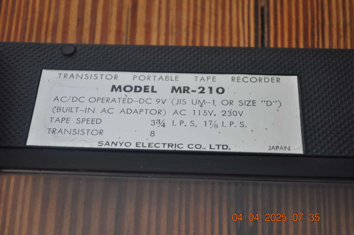 Vintage Sanyo Portable Reel to Reel Player (as is)