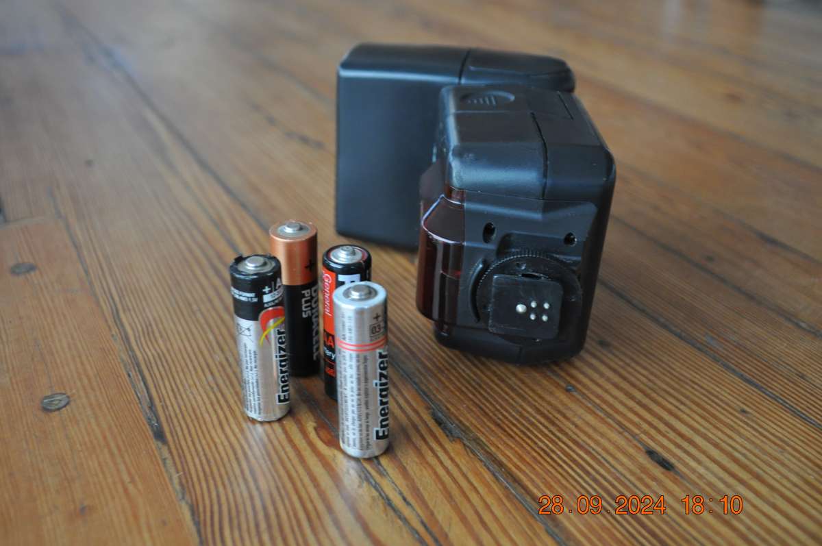 Cosmos Auto Focus 35 AFC Camera Flash