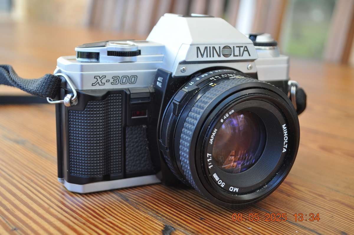 Minolta X-300 35mm Film Camera With Lens