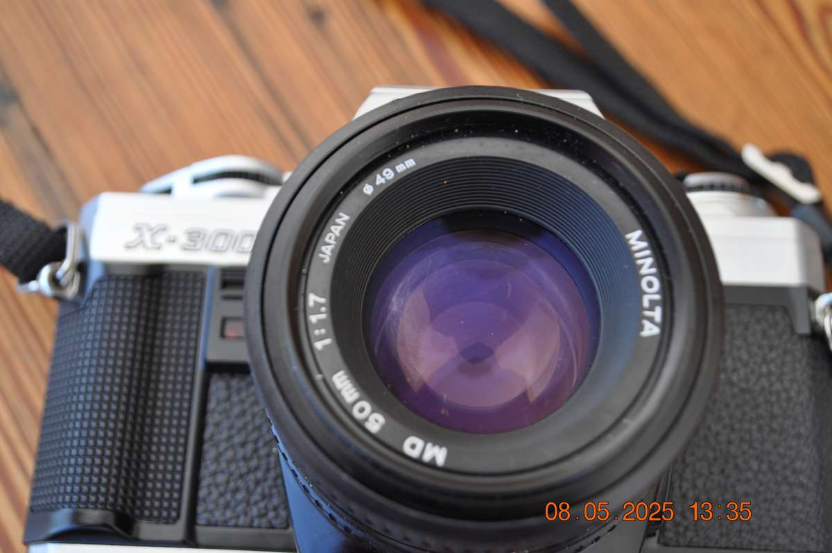 Minolta X-300 35mm Film Camera With Lens