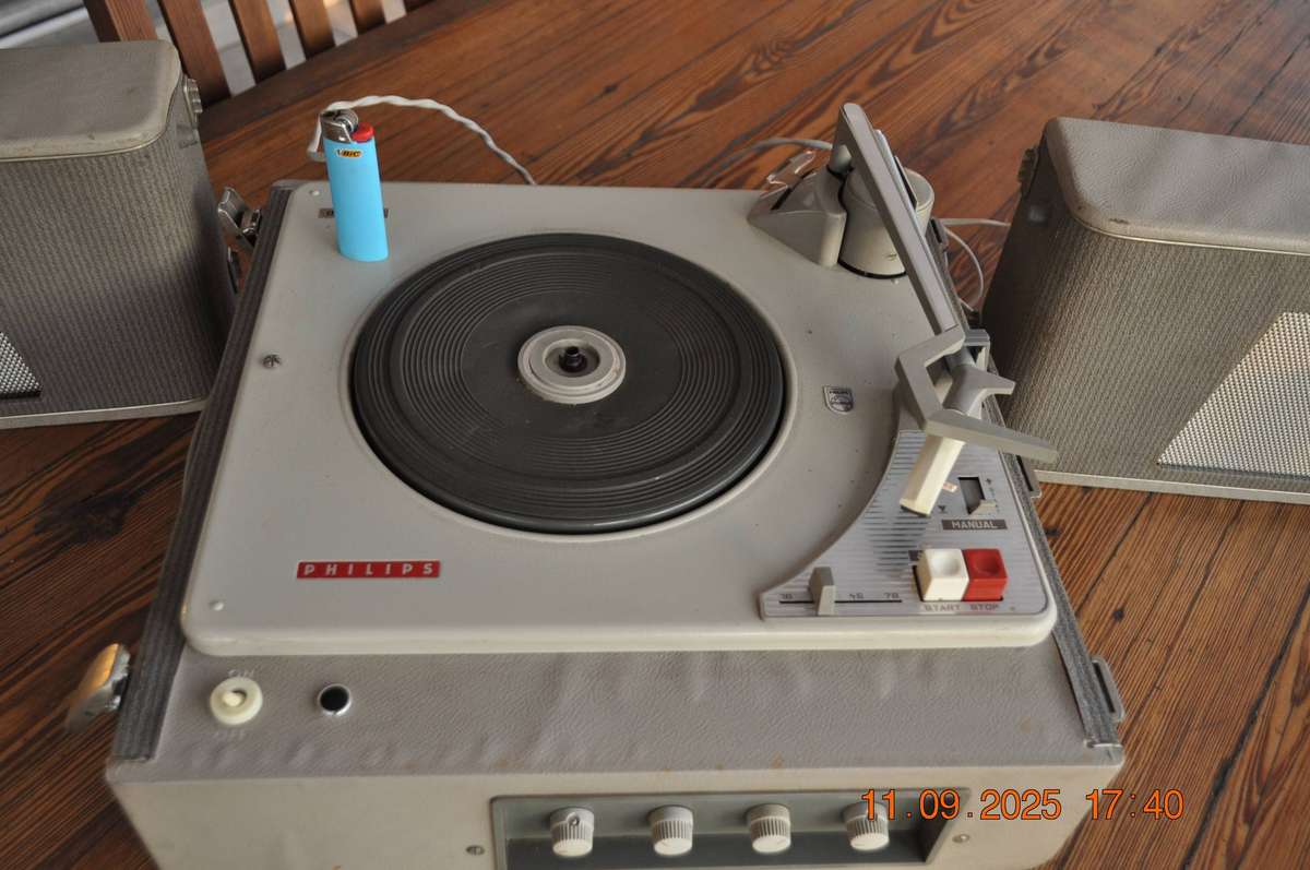 Rare Philips 1960s Turntable (working)